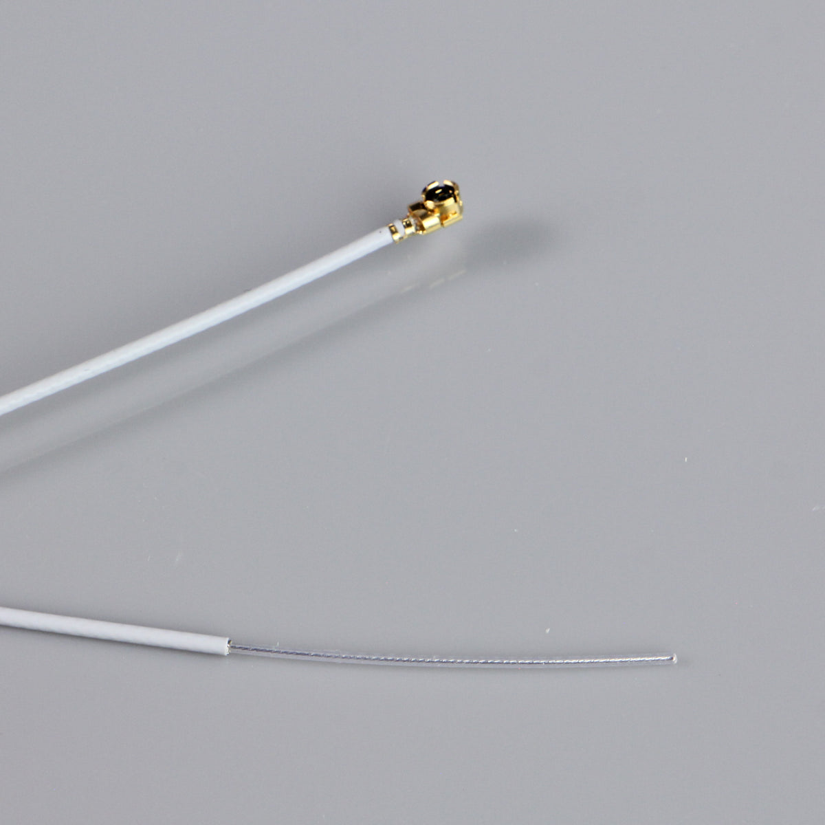 Cable Support Rx Antenna RX Cable (for R334SBS) – Futaba UK